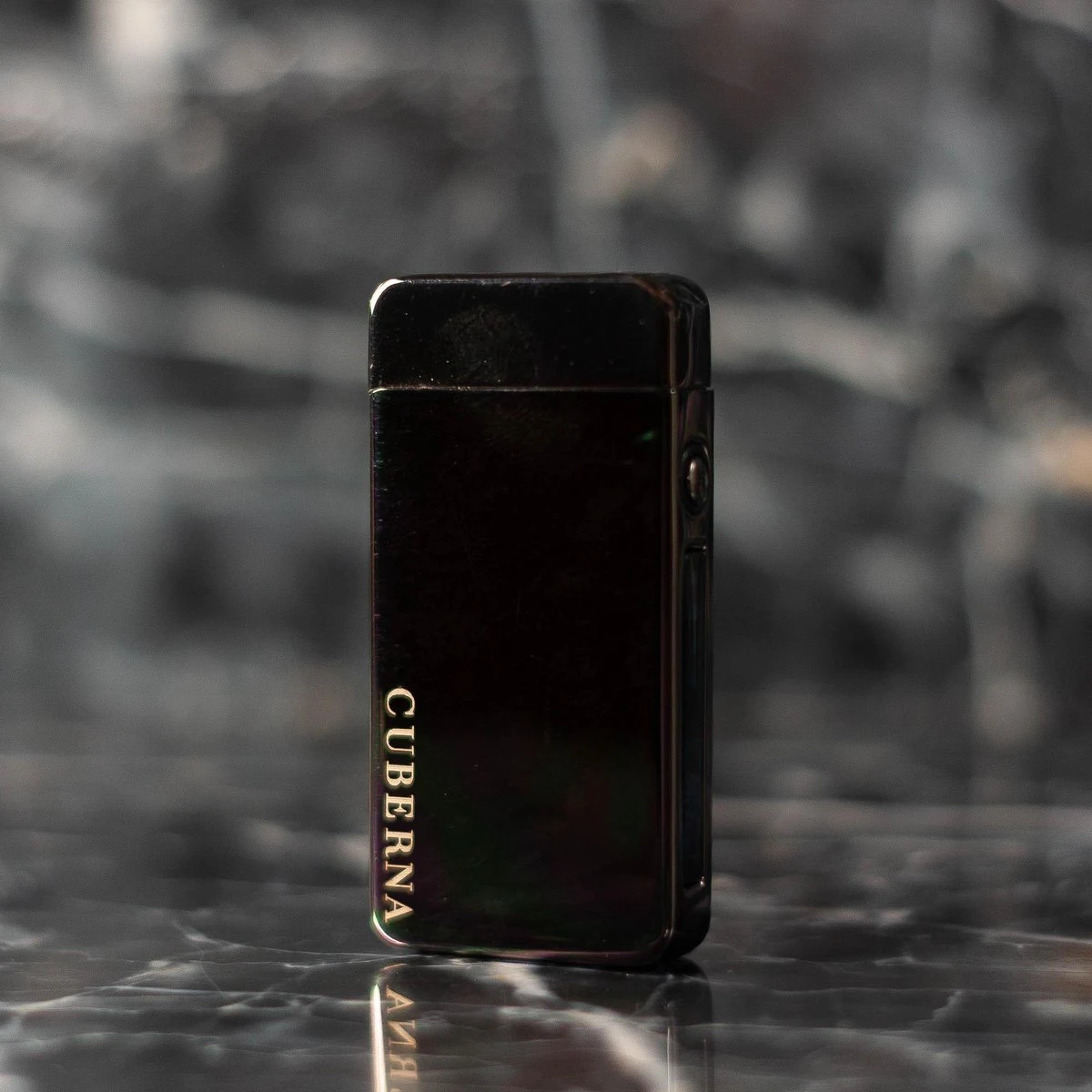 Merkloos Cuberna Elektrische Plasma USB Aansteker Met Batterij Indicator Ice Black - Wind En Storm Bestendig - Geschikt Voor Kaarsen, Vuurwerk, Sigaretten En BBQ - Afbeelding 2