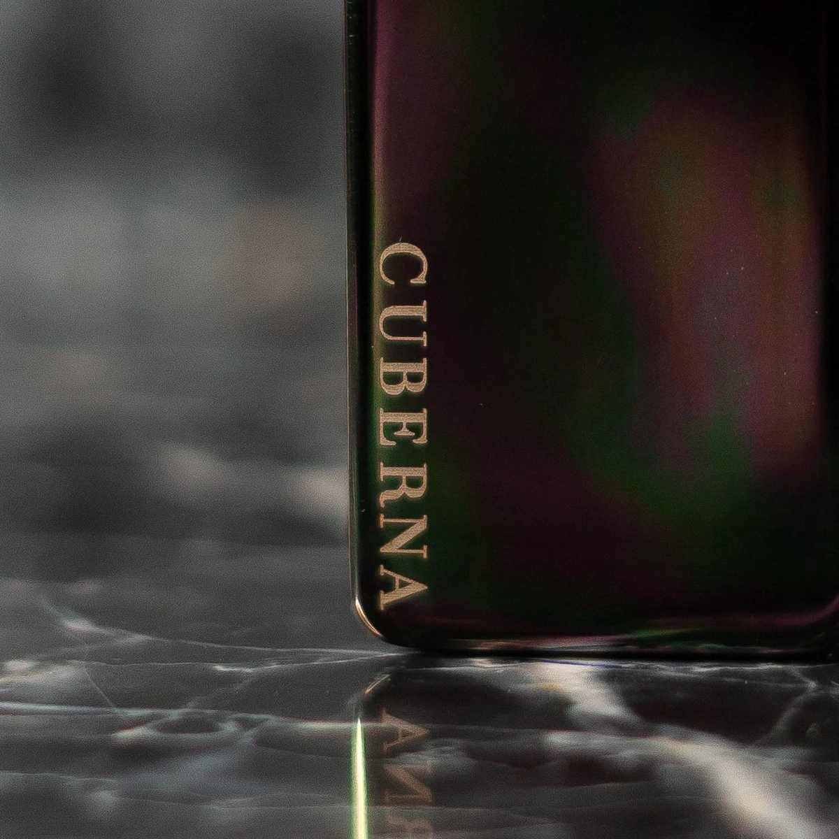 Merkloos Cuberna Elektrische Plasma USB Aansteker Met Batterij Indicator Ice Black - Wind En Storm Bestendig - Geschikt Voor Kaarsen, Vuurwerk, Sigaretten En BBQ - Afbeelding 4