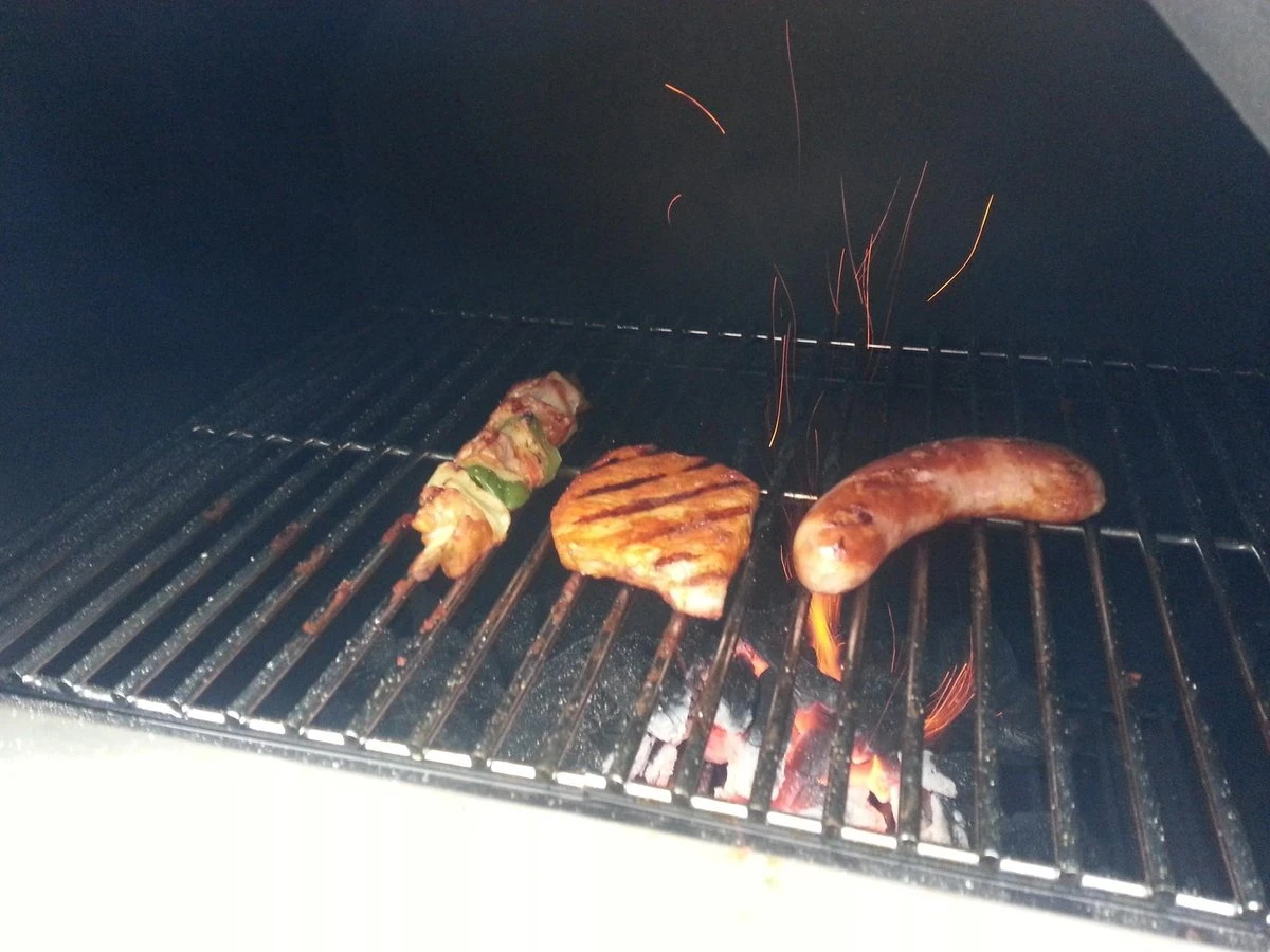 Merkloos MaxxGarden Pizza Oven - Smoker Barbecue Houtskool 45 X 65 X 158cm - Afbeelding 9